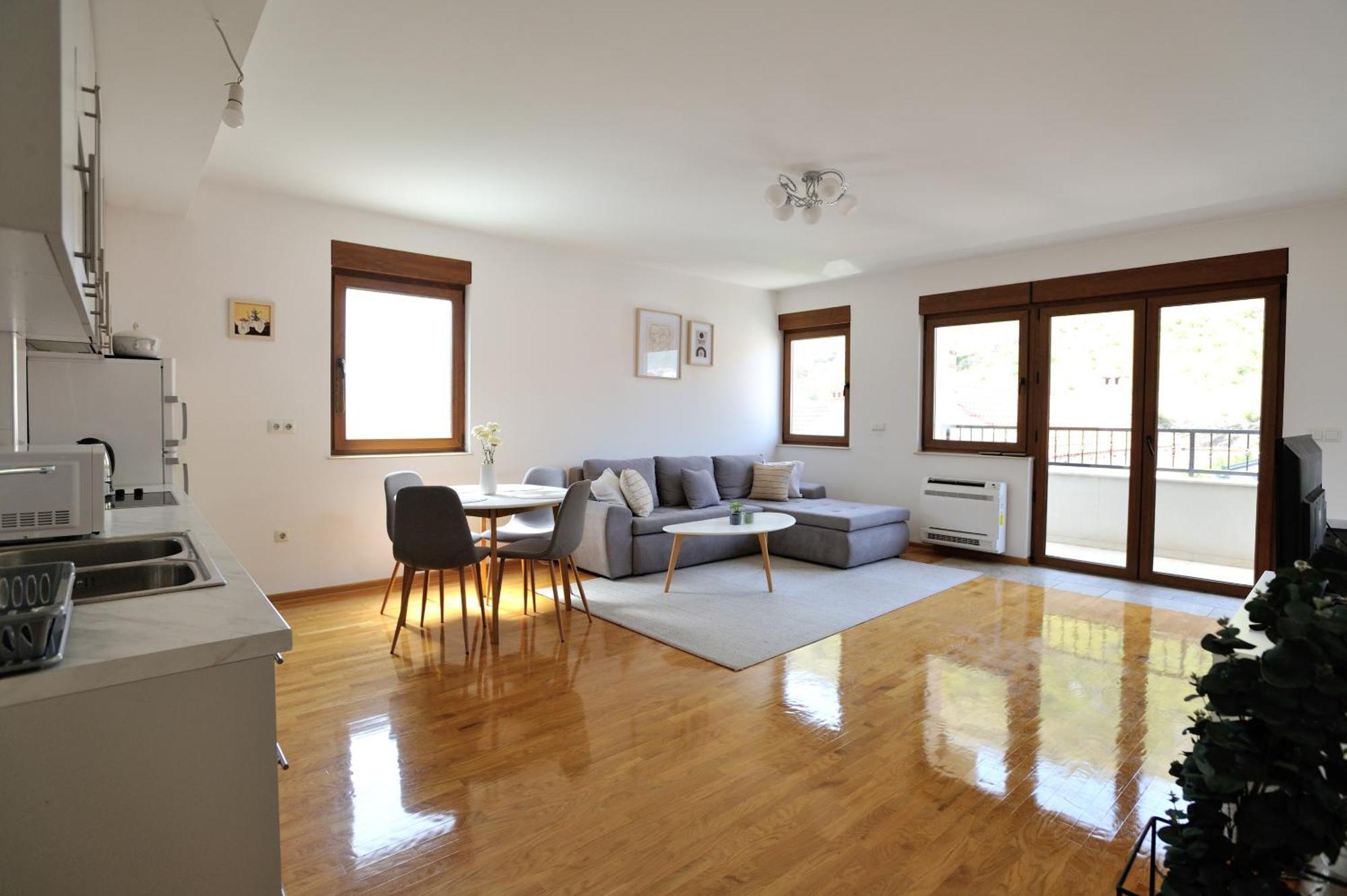 Captain'S Luxury Apartments Мостар Екстер'єр фото
