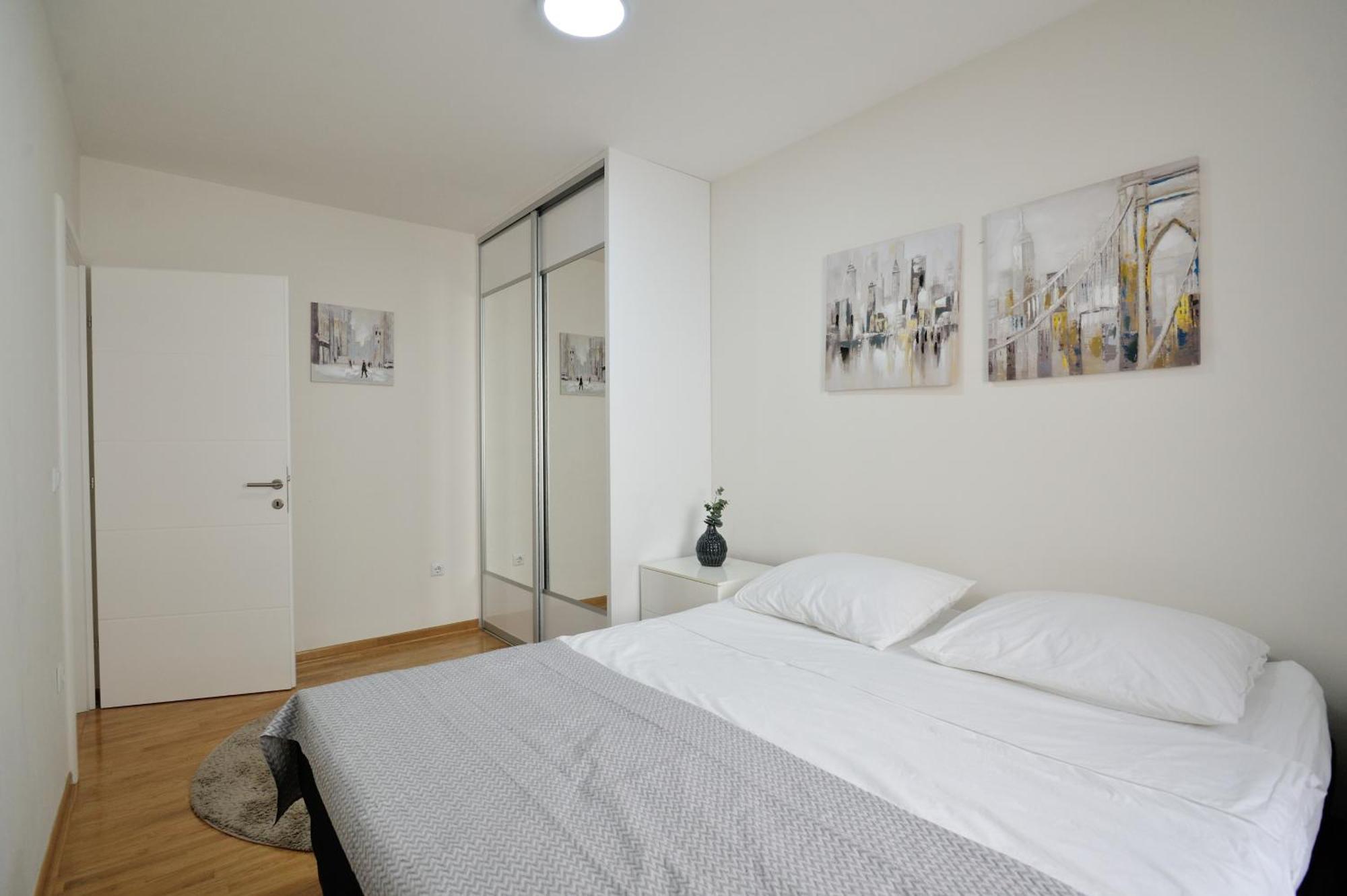 Captain'S Luxury Apartments Мостар Екстер'єр фото